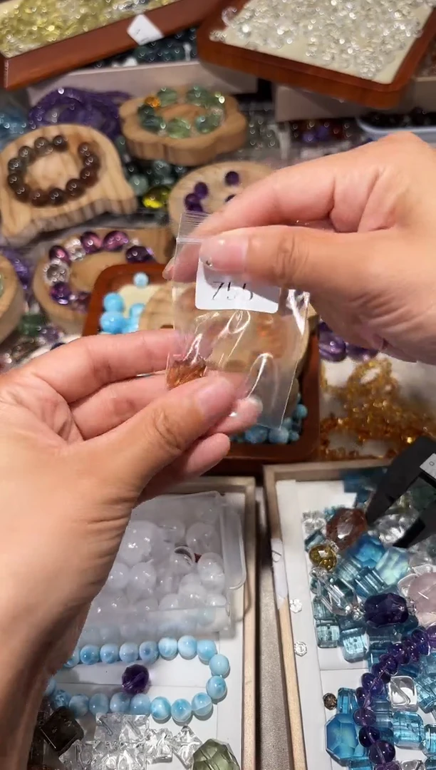 水晶手串未镶嵌郑*一Z55爆力黄随行拍2