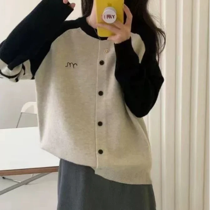 微胖MM早春新款拼色刺绣圆领针织开衫外套女大码宽松休闲百搭上衣