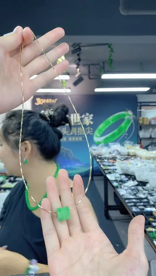 翡翠未镶嵌项链多样性发其一颜色微差