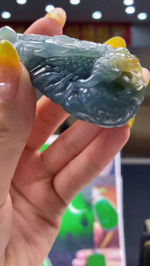 翡翠未镶嵌颈饰********172