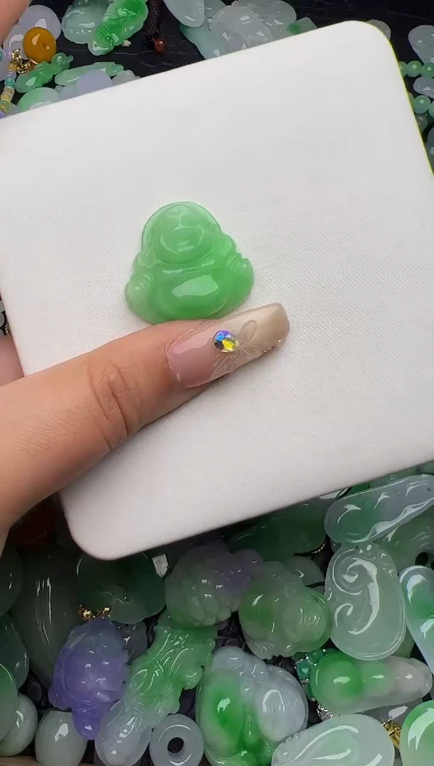 翡翠未镶嵌颈饰天然缅甸翡翠吊坠