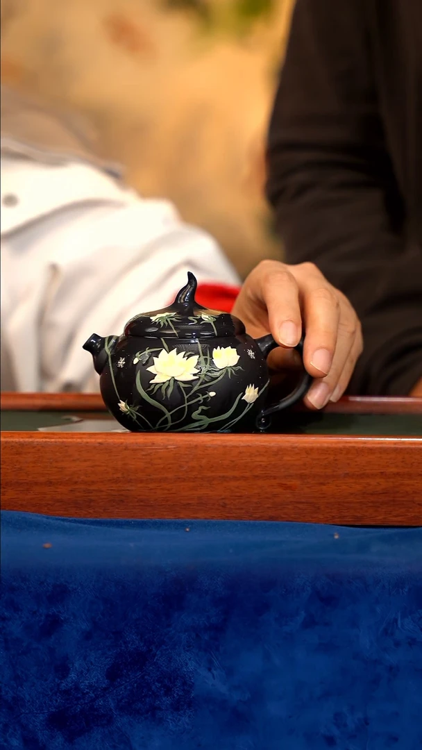 宜兴紫砂 紫砂茶壶 XS 昙花