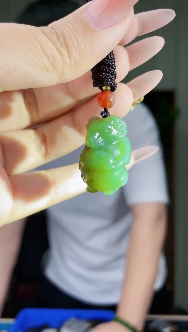 和田玉未镶嵌挂件拍一发一，多样性发货！