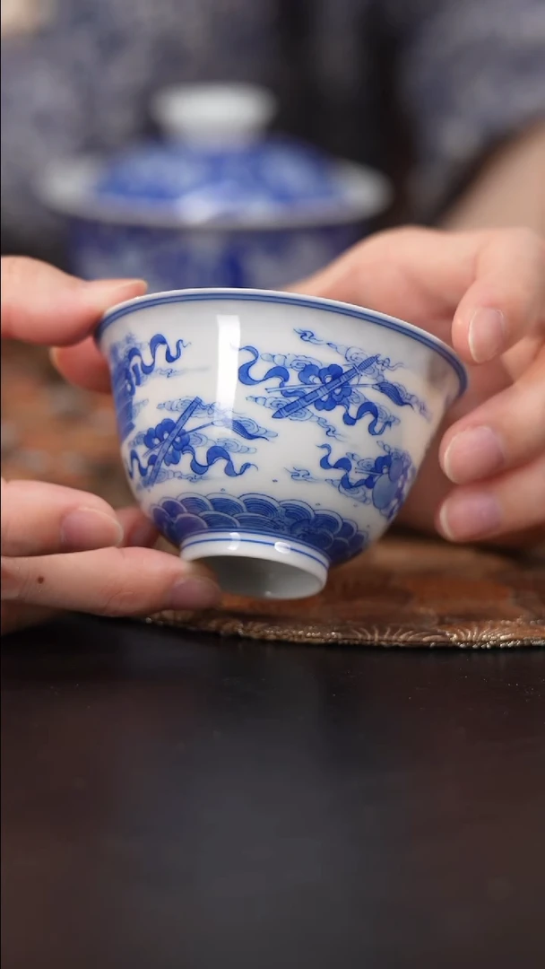 【闪购商品】杯看山柴窑青花八宝杯