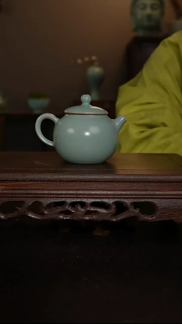 摆件瓷仿古釉手工苹果壶