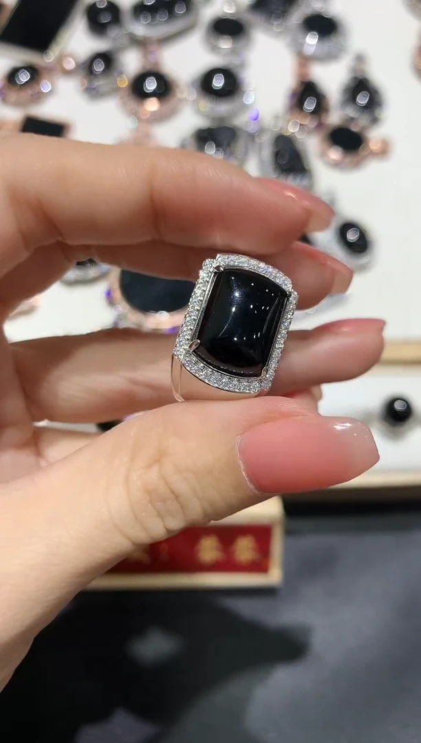 【闪购商品】翡翠吊坠(不含链)银S925镶嵌56多人多样性随机发货1件