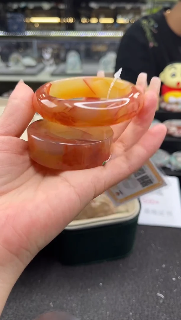 未镶嵌手镯石英质玉尘*丷圈口（赠品镯心）