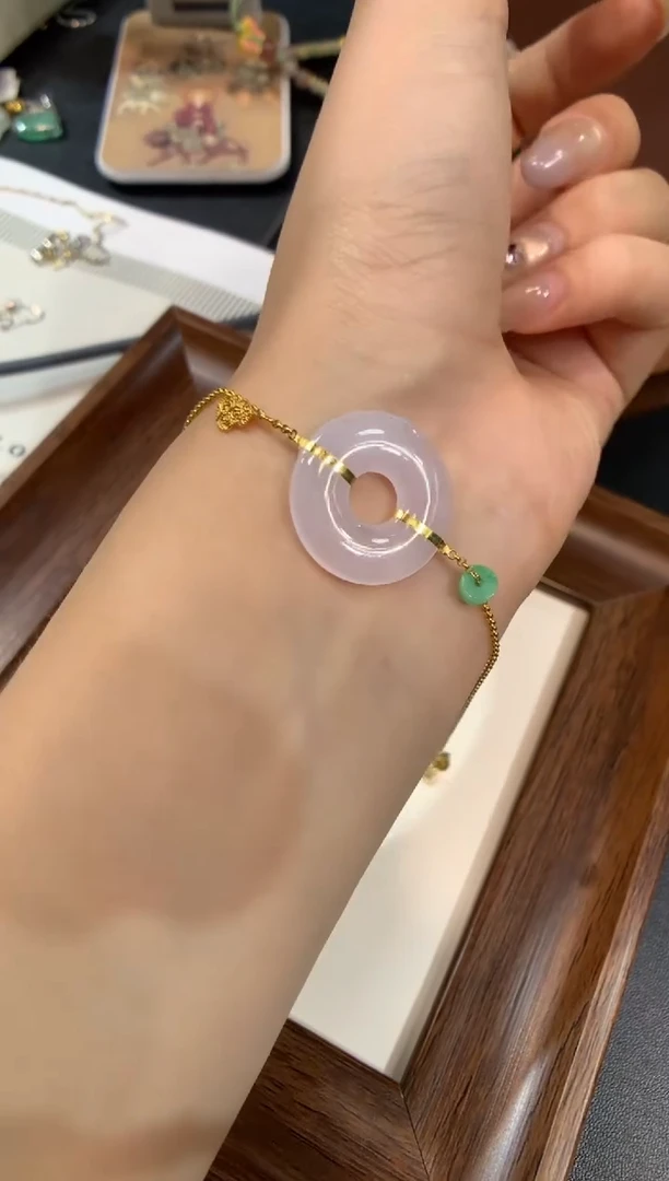 18K金镶嵌手链翡翠手链