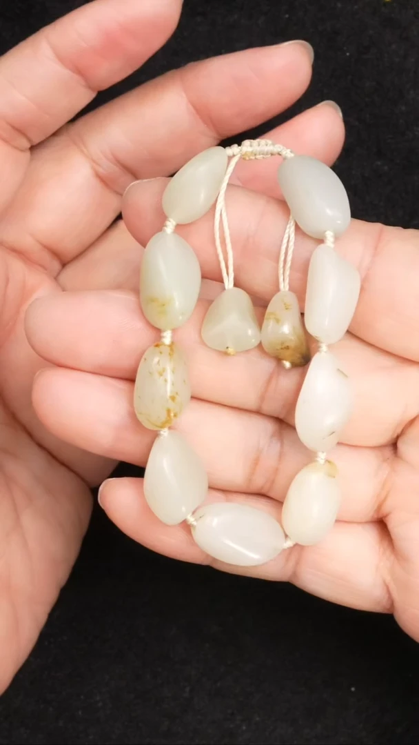 手串未镶嵌和田玉29.1克和田玉原石