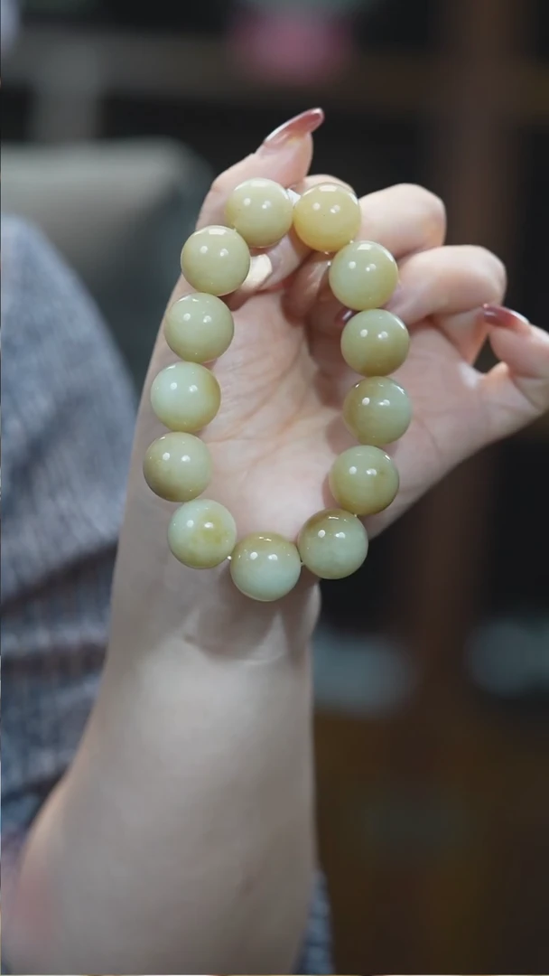 未镶嵌手链和田玉圆珠卡18