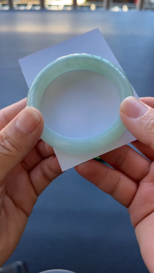 未镶嵌手镯翡翠多人