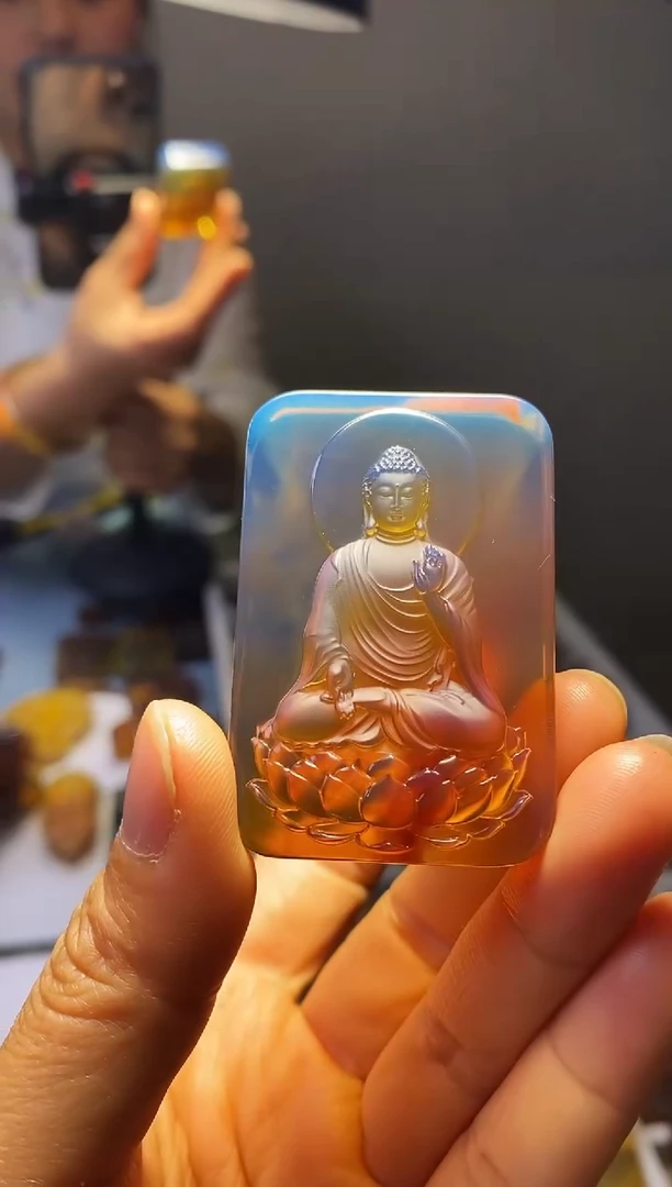 未镶嵌颈饰琥珀SN35-97（大日如来）