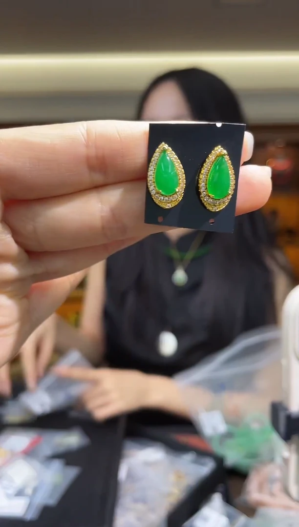 未镶嵌翡翠耳饰（多样性发一件）