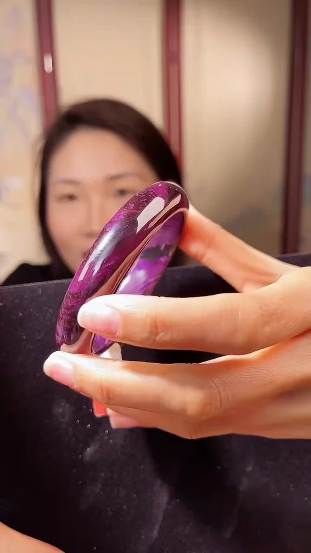 【闪购商品】苏纪石（舒俱来）手镯（圈口59）未镶嵌