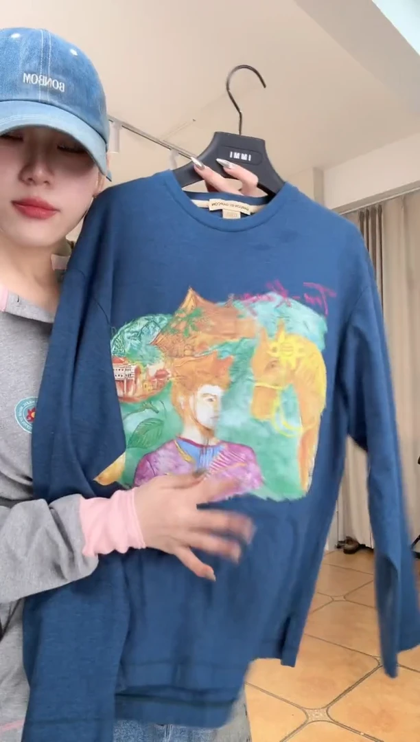 S**?设计师品牌蓝色长袖T