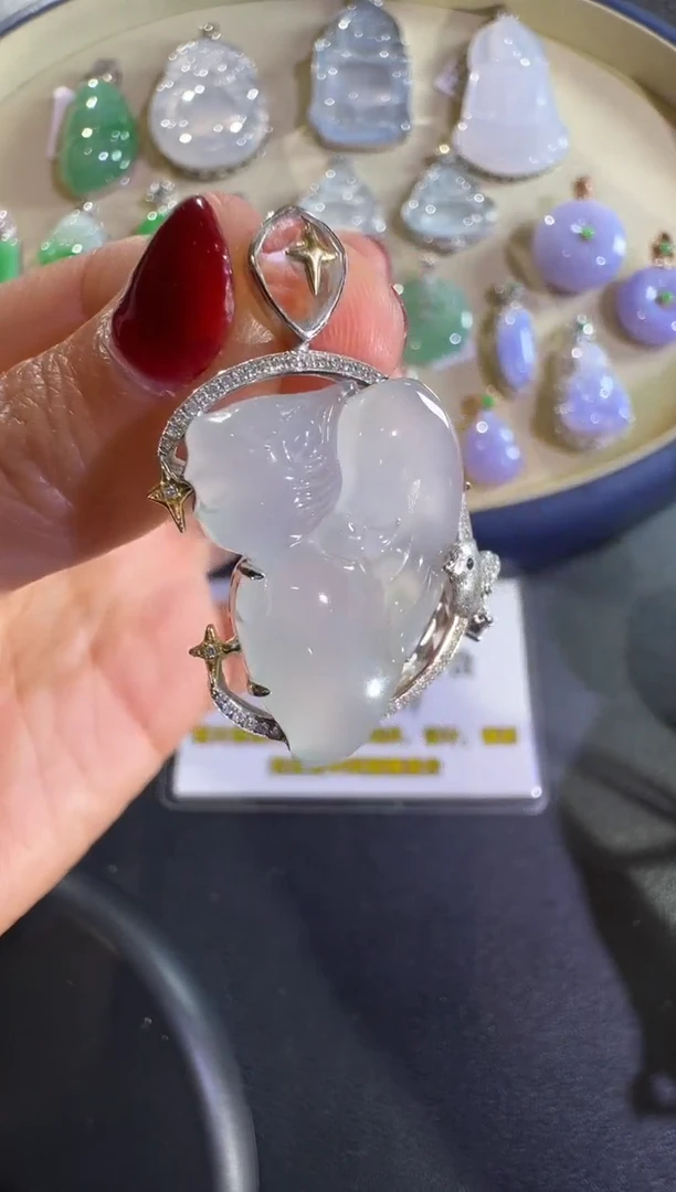 吊坠(不含链)18K金镶嵌翡翠【源头工厂】钻石镶嵌