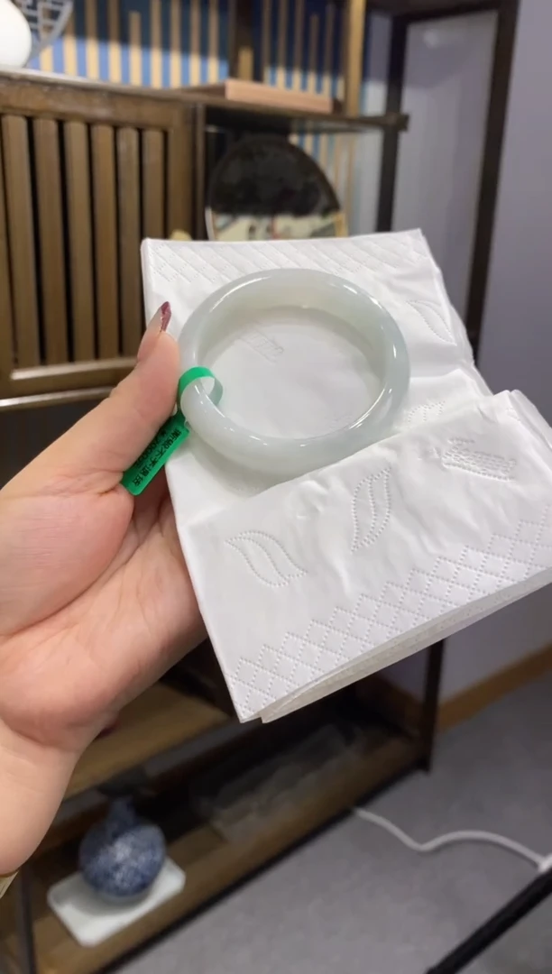 【闪购商品】翡翠手镯未镶嵌00000602