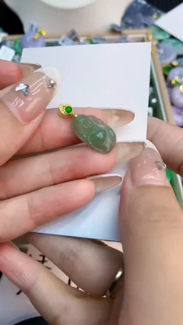 翡翠未镶嵌吊坠(不含链)1