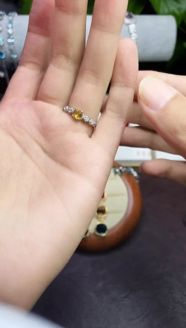 合金合成钻石黄宝戒指