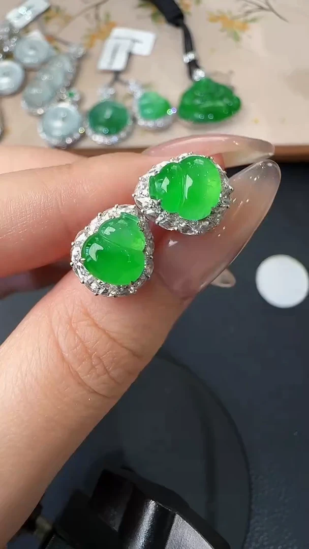 翡翠18K金镶嵌耳饰耳饰39