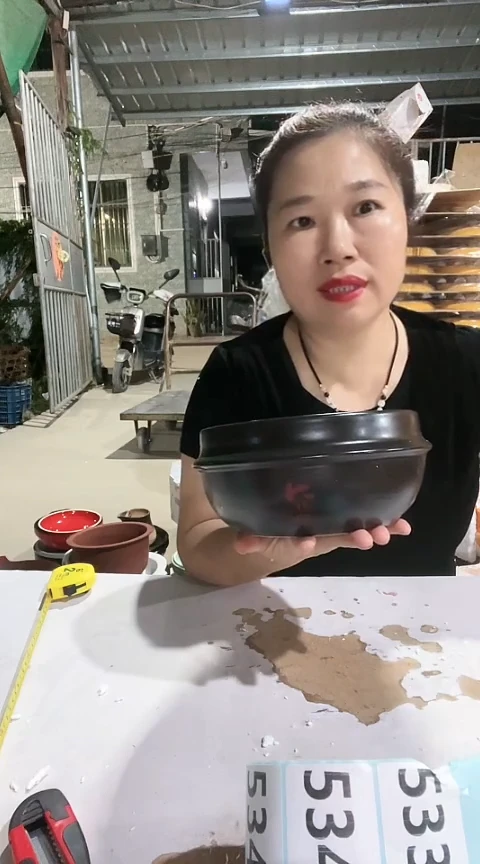 陶326瑕疵黑色砂锅碗