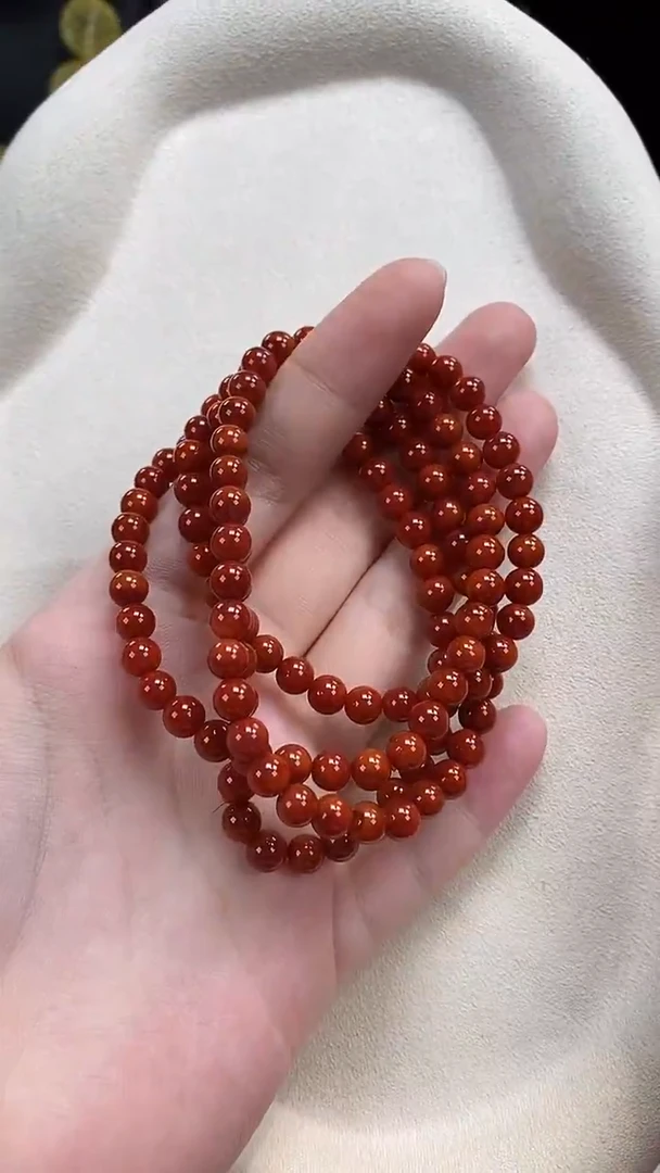 颈饰未镶嵌南红玛瑙项链