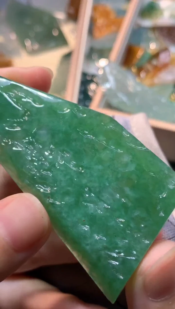 吊坠(不含链)未镶嵌翡翠吊坠