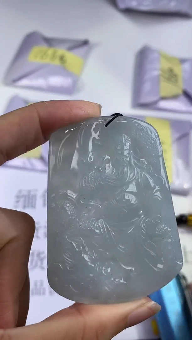 未镶嵌挂件翡翠354365     多人