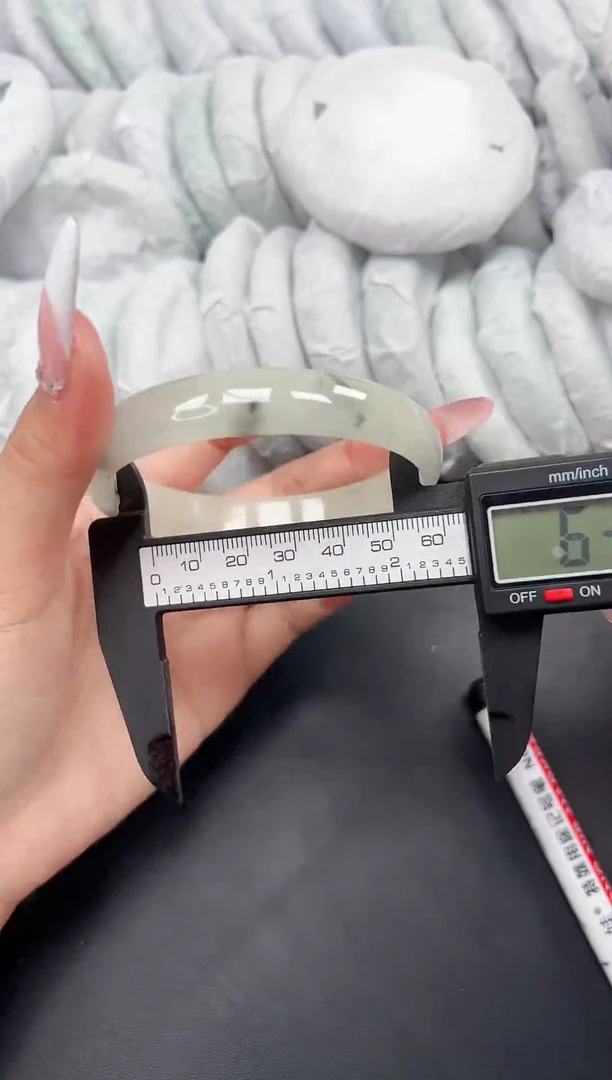 精品手镯，一物一拍J-009