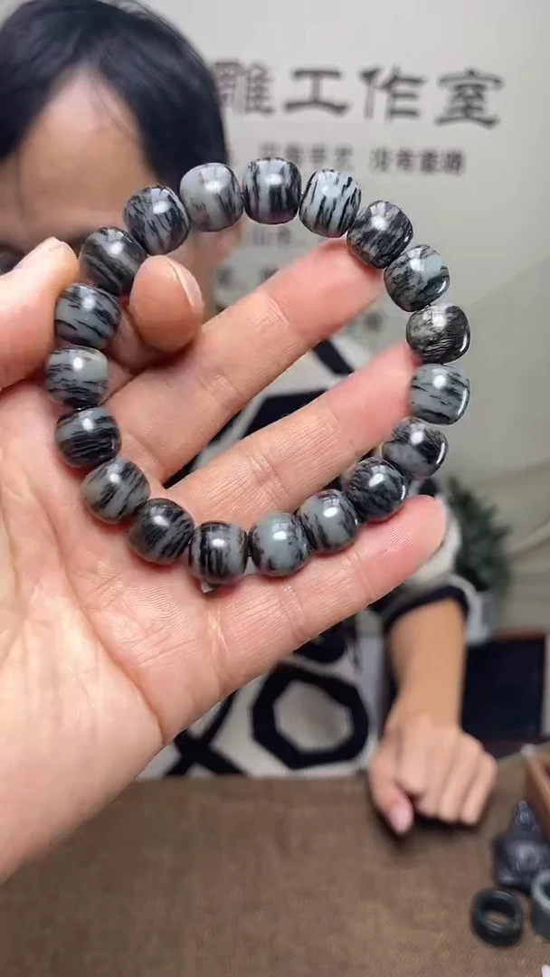 未镶嵌和田玉挂件1