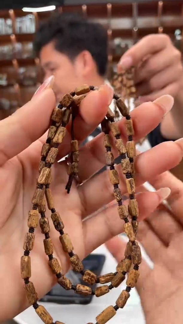 【闪购商品】沉香手串66号惠安红土多样性发一条