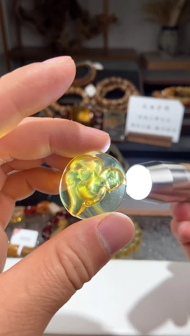 【闪购商品】琥珀颈饰未镶嵌悟空