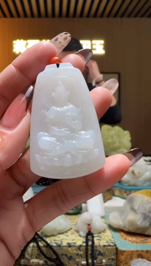 颈饰未镶嵌和田玉1
