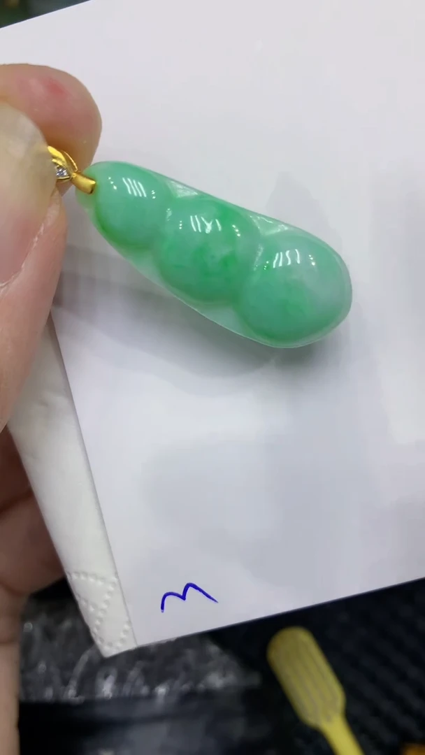 颈饰未镶嵌翡翠缅甸A货翡翠