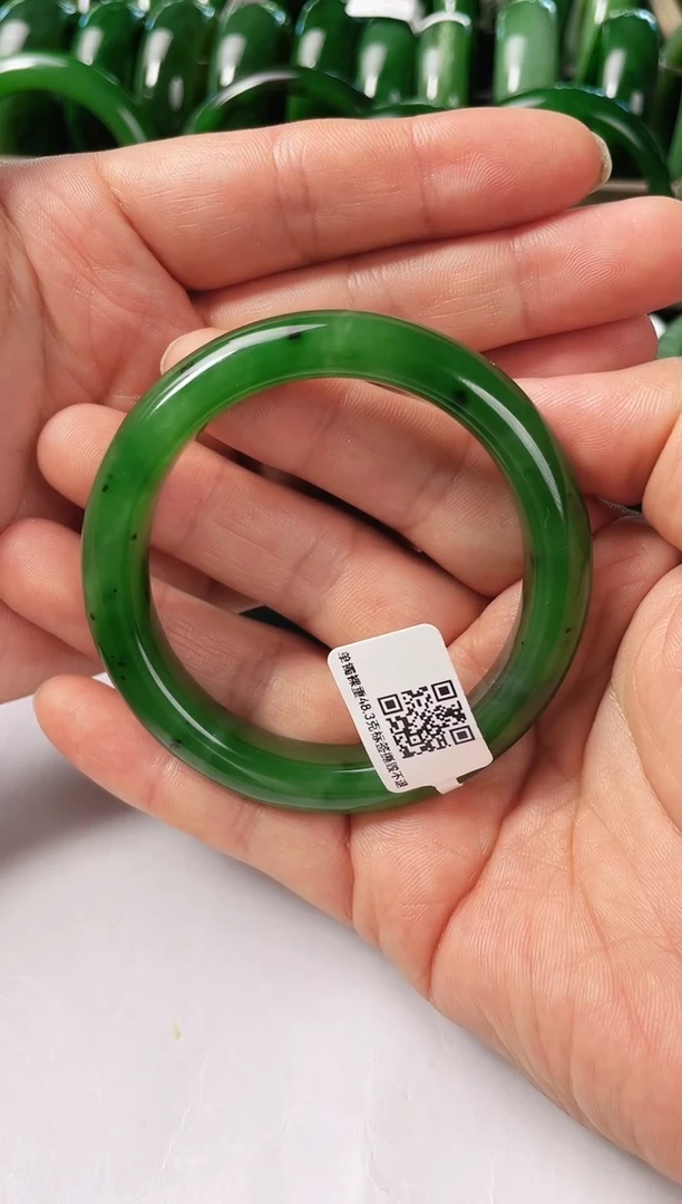 和田玉（碧玉）手镯未镶嵌花**趣碧玉手镯