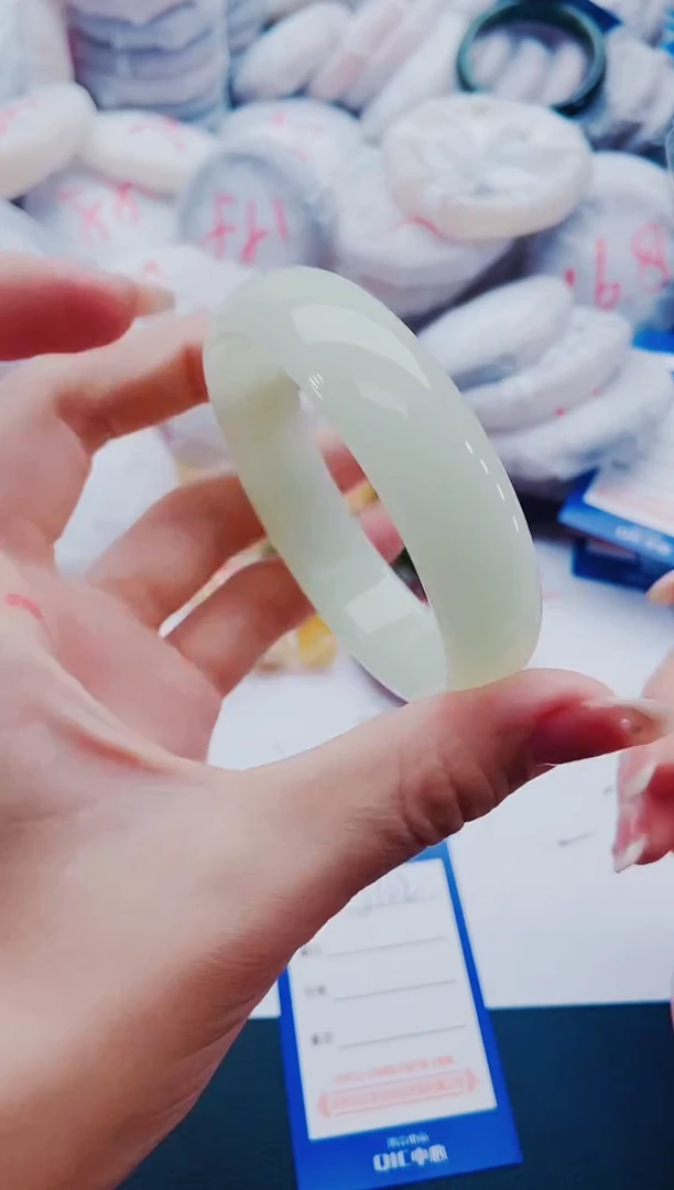 未镶嵌手镯石英质玉J102-58-59