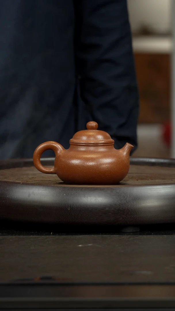 【闪购商品】紫砂茶杯降坡  容天壶