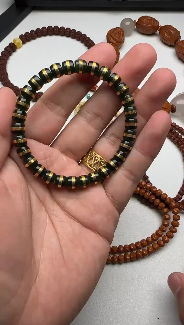 手串未镶嵌和田玉（碧玉）下午好呀