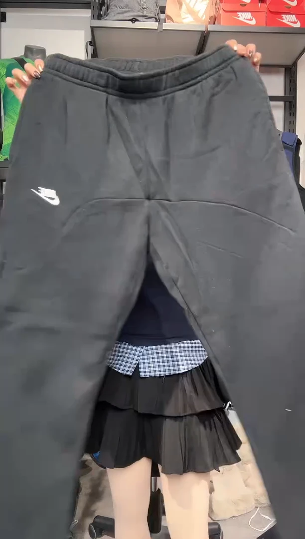 1689   编码 瑕疵款直播间过款为准 尺码  180