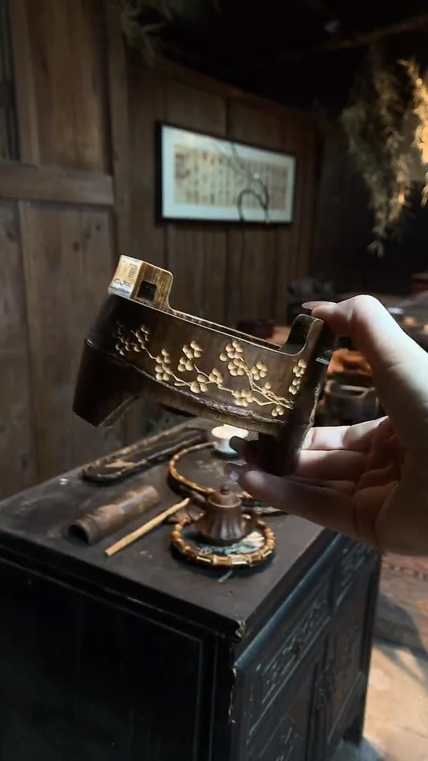 寒梅壶承........