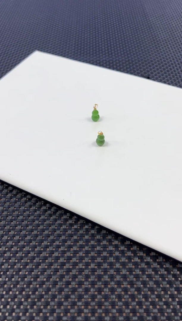 【闪购商品】和田玉吊坠18K金镶嵌小葫芦（多样性发一件）