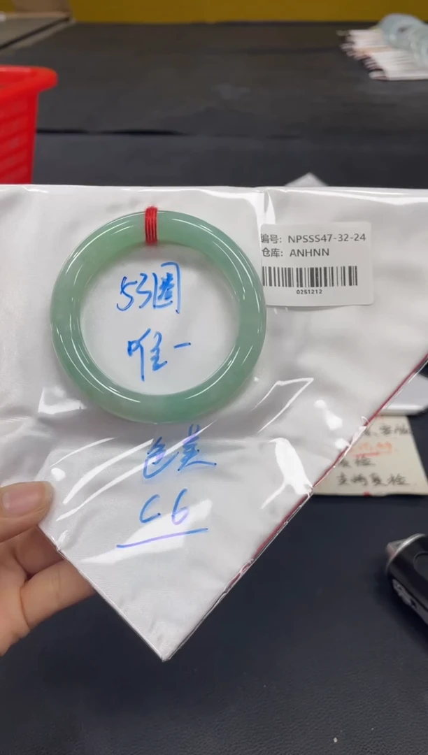 未镶嵌手镯翡翠翡翠手镯