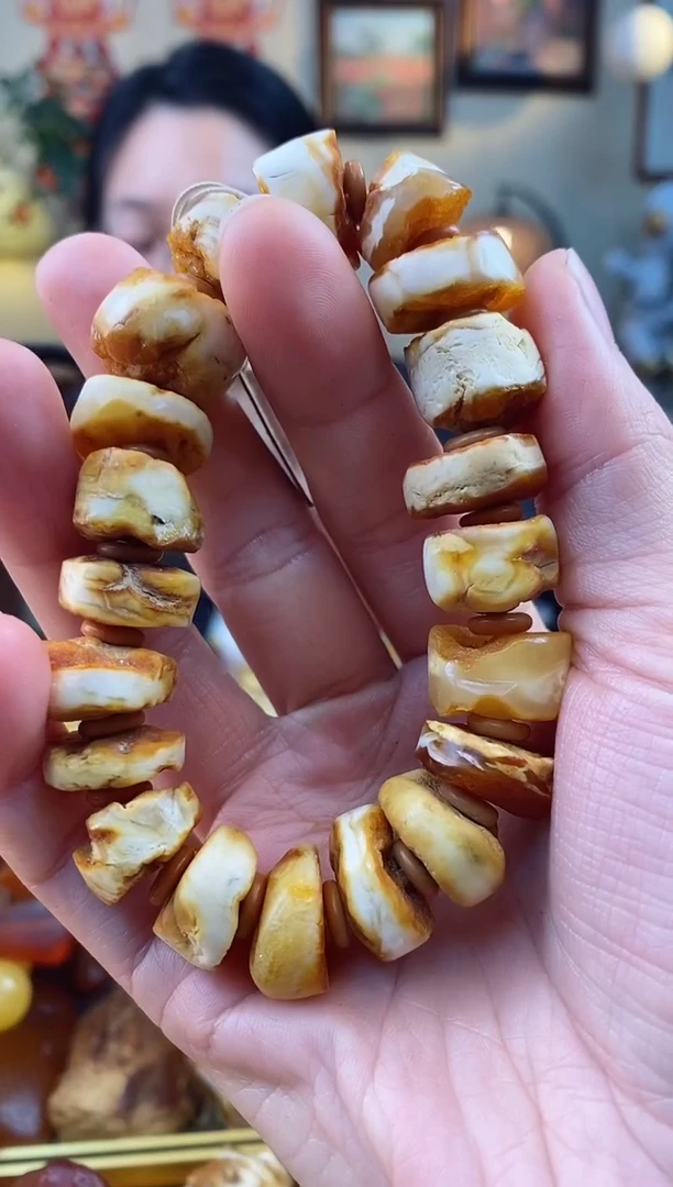 【闪购商品】琥珀手串未镶嵌手串