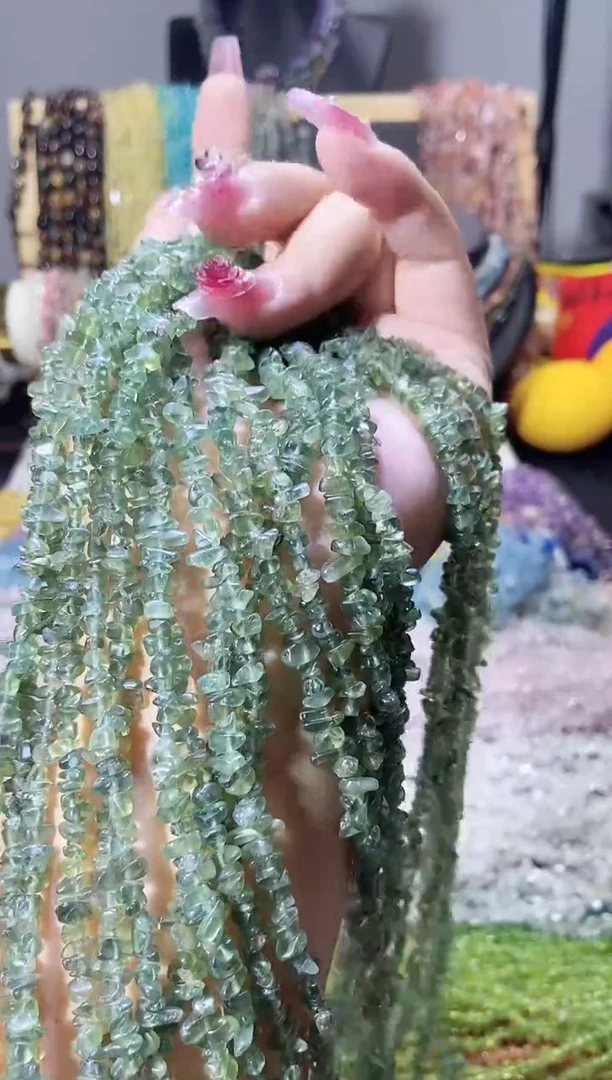 未镶嵌珠宝半成品水晶绿磷灰
