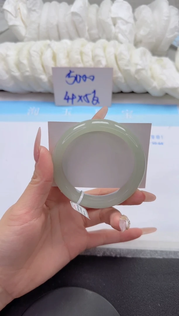 石英质玉手镯未镶嵌233-56.5