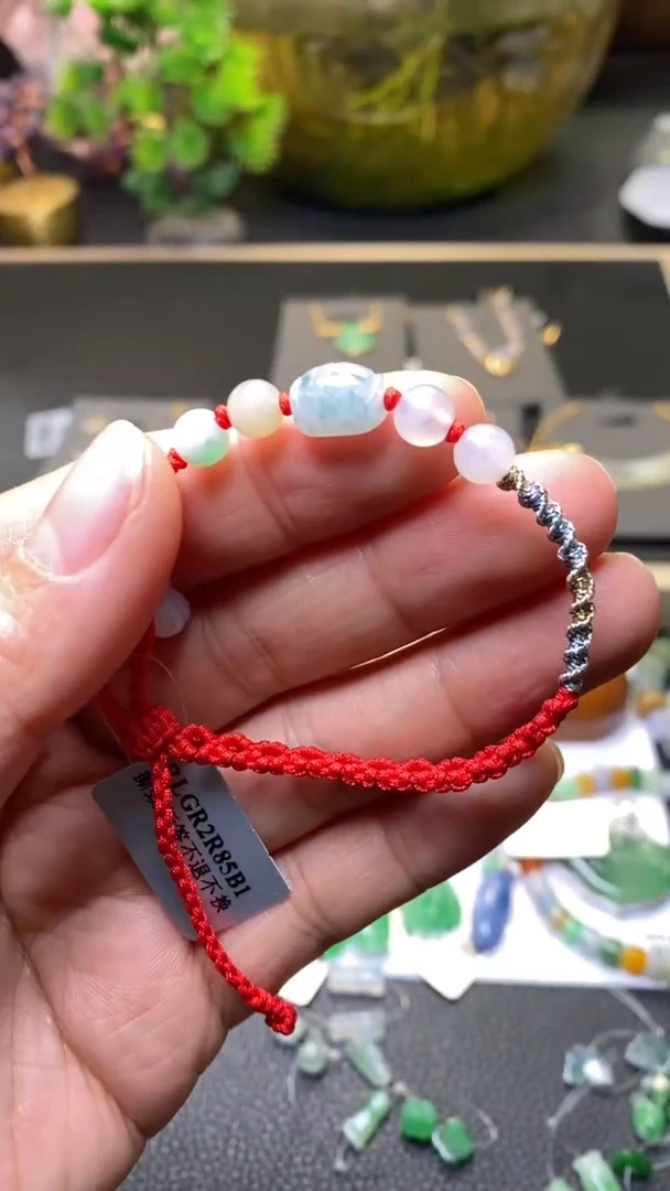 颈饰未镶嵌翡翠38034