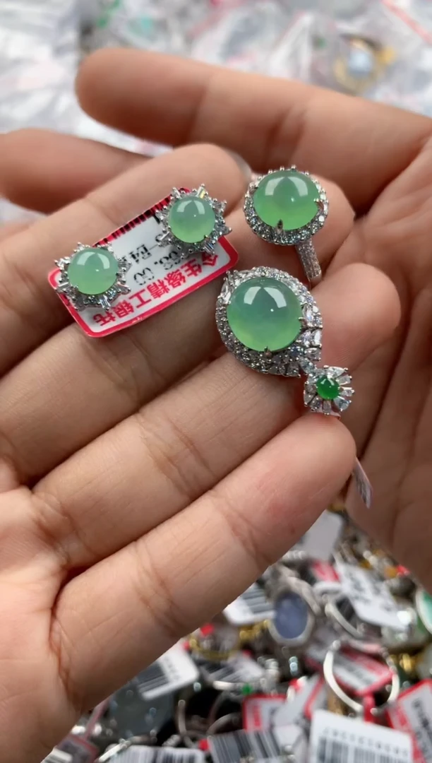 银S925镶嵌戒指翡翠333                1