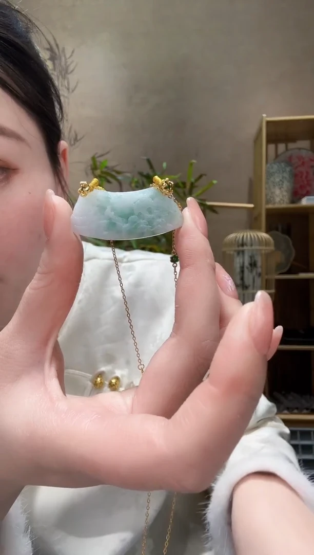 【闪购商品】翡翠颈饰未镶嵌吊坠