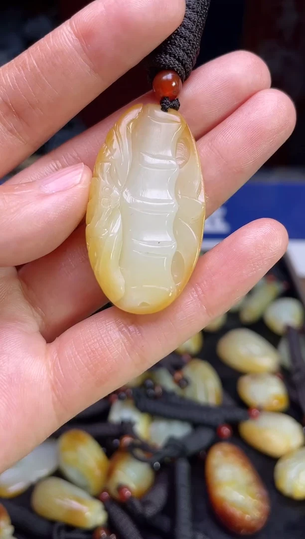 颈饰未镶嵌和田玉123