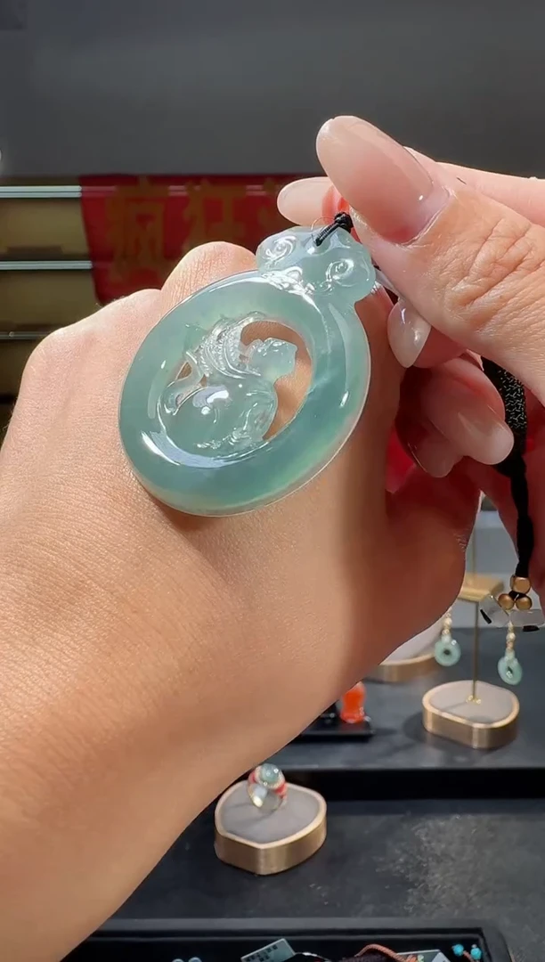吊坠(不含链)未镶嵌翡翠鼠